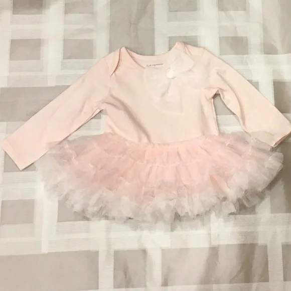 First impression baby girl set NWT size 3-6 months. - Picture 2 of 5